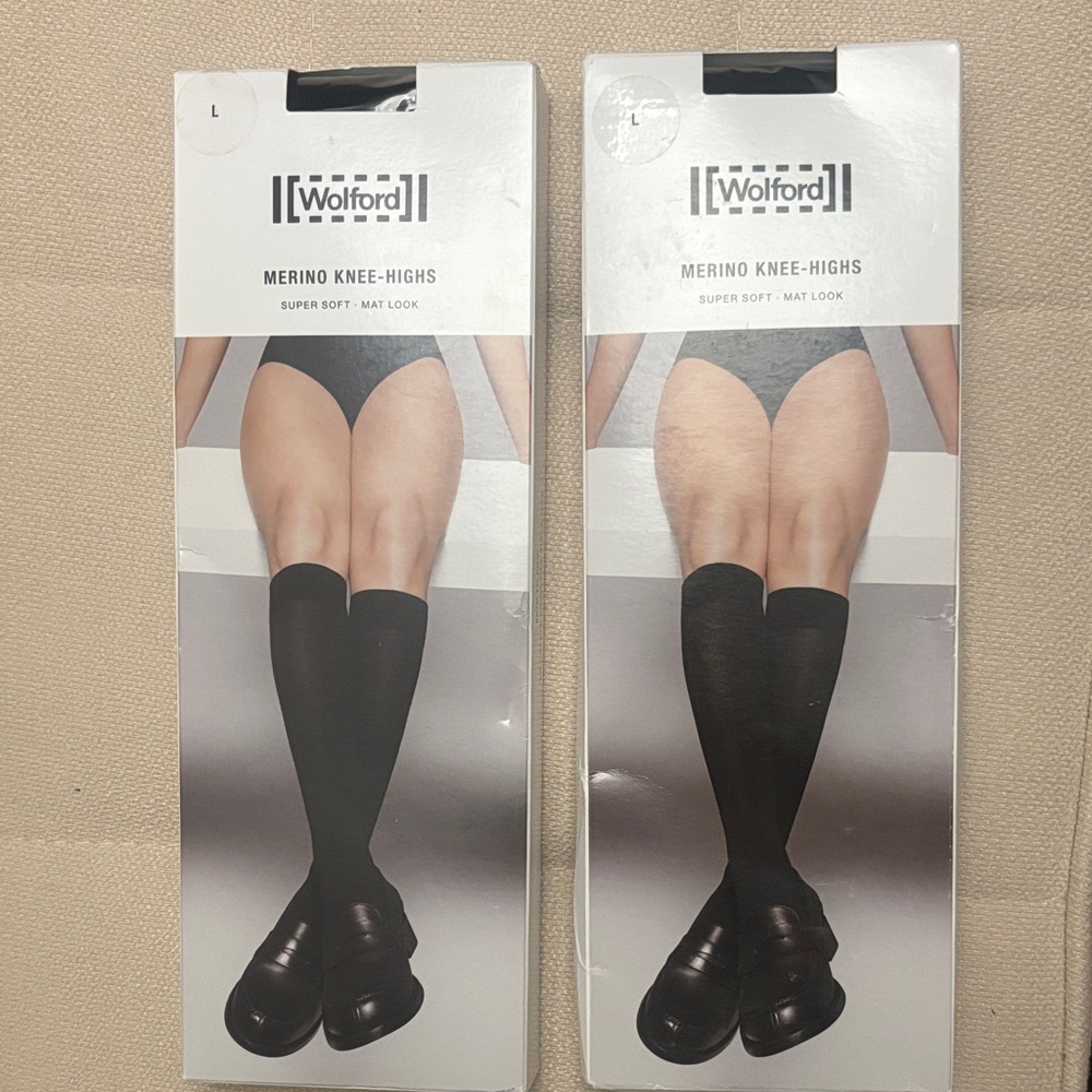 Wolford Merino Knee-High Socks in Black
2 x, I sell two for $60. Ty.